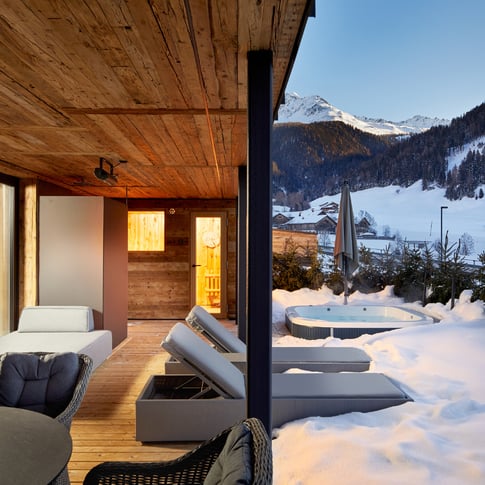 Chalets & Penthouse